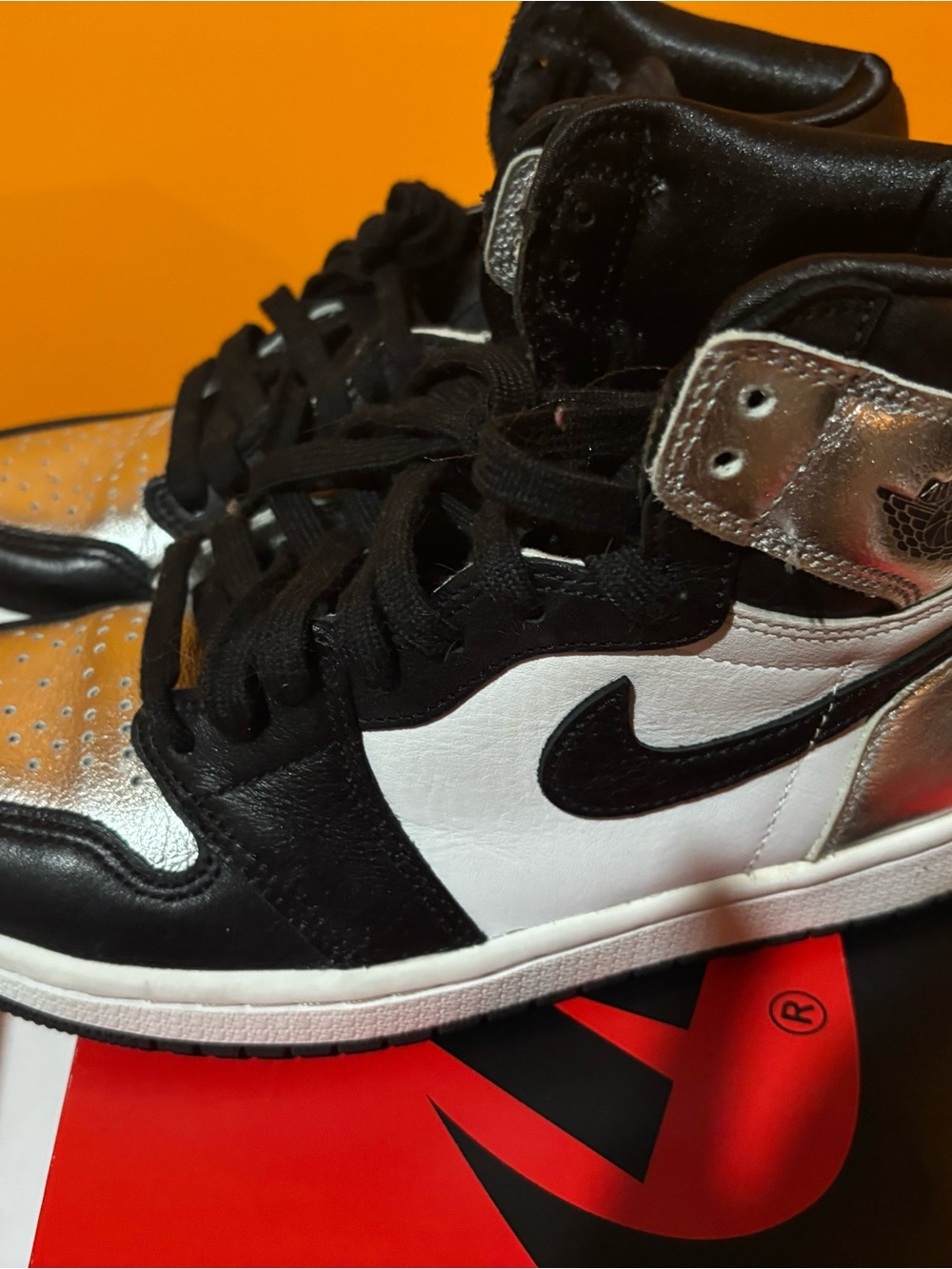 Kids/Women’s Black, White & Silver High-Top Jordan 1 Sneakers